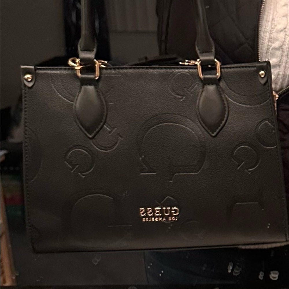 Like New Guess tote bag